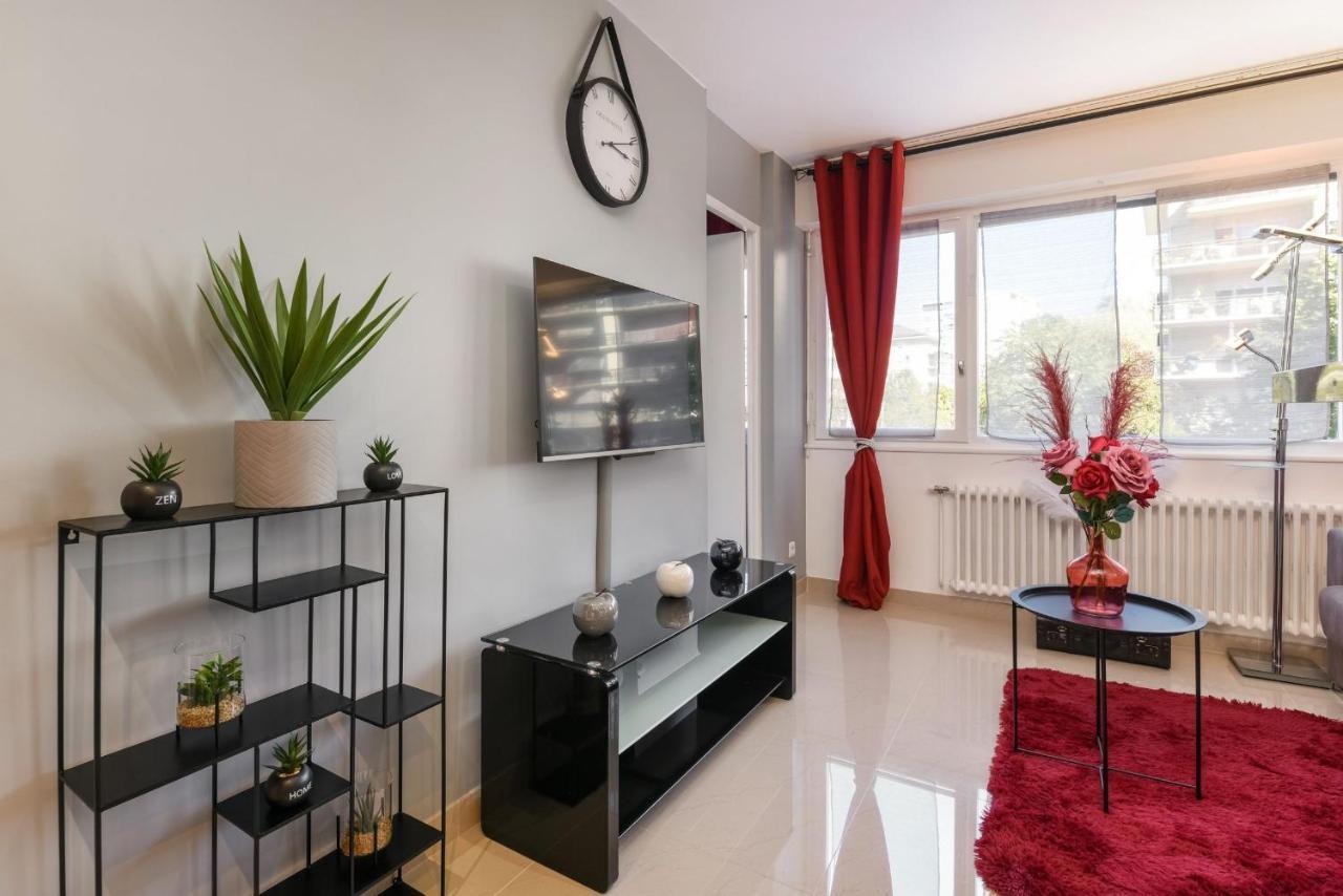 Au Nom De La Rose - Casa Vostra - Caution 800 Eur & Id Requises - Annemasse Exterior foto